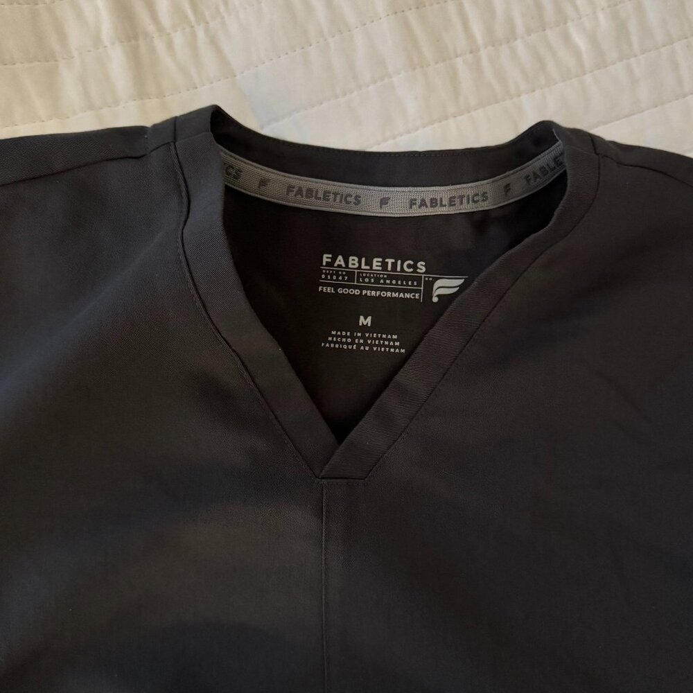 Fabletics Method Scrub Top - Onyx - image 4